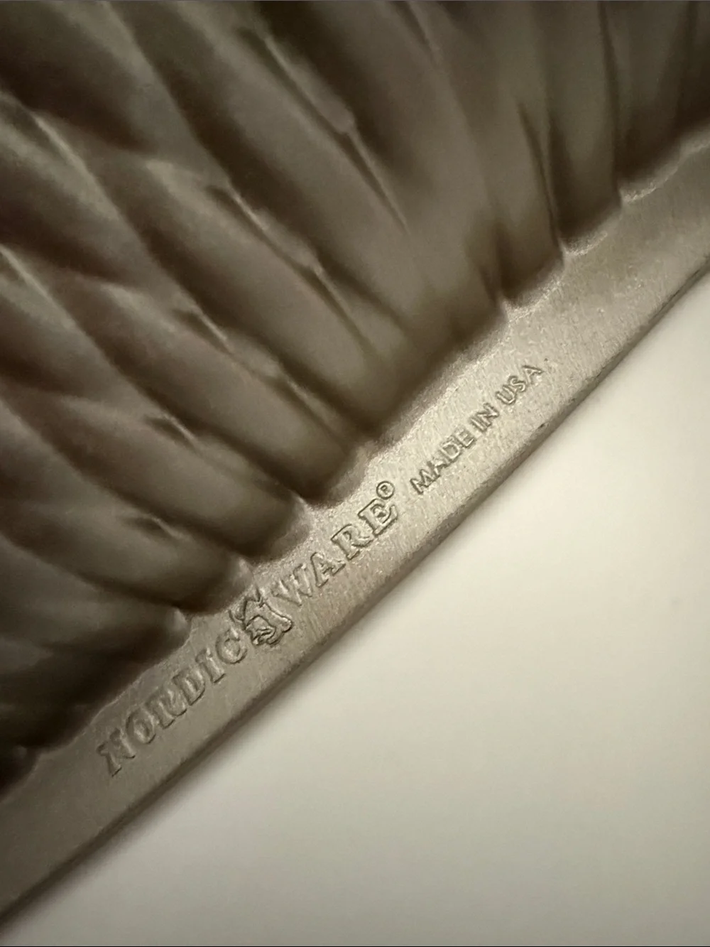 2010 Retired Nordic Ware 10 Cup Cornucopia (Horn of Plenty) Cast Aluminum Pan